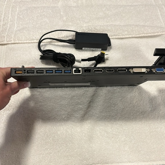 Lenovo Ultra Dock Docking Station (40A2) - Picture 3 of 3